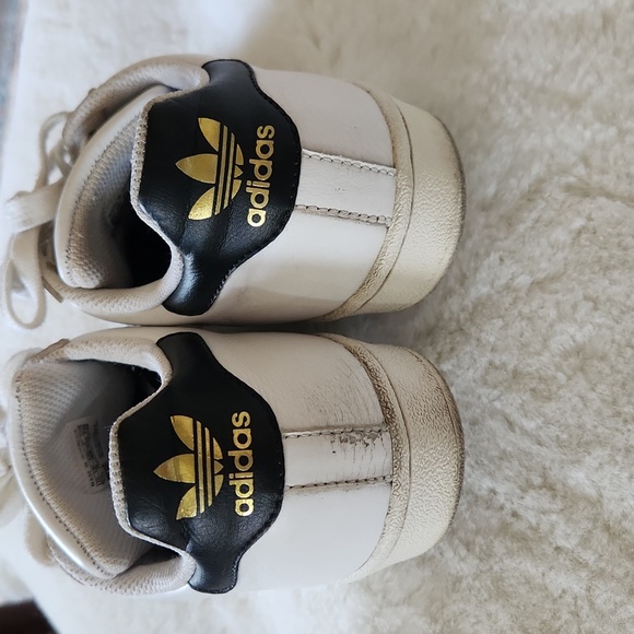 50% Off Adidas Superstart Women's Sneakers Size 6.5 - Picture 3 of 8